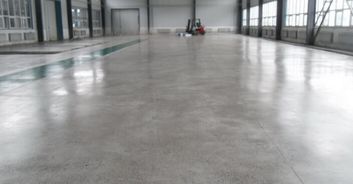 砼友们的福音 混凝土裂缝处理与地坪工程施工全攻略